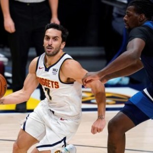 开云体育app-坎帕佐连续两场得分上双 适应NBA只是挑战的开始
